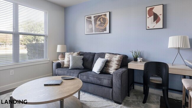 Building Photo - 13920 Mandolin Dr