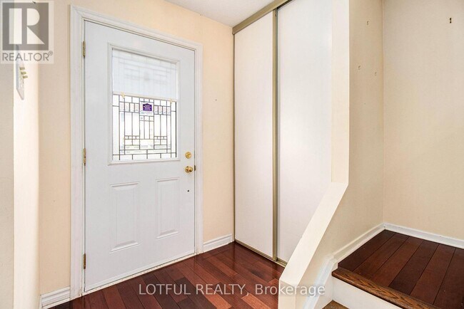 Building Photo - 75 Dalehurst Dr