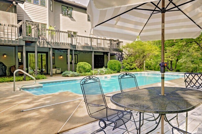 Foto del edificio - 3730 E Devonshire Ln