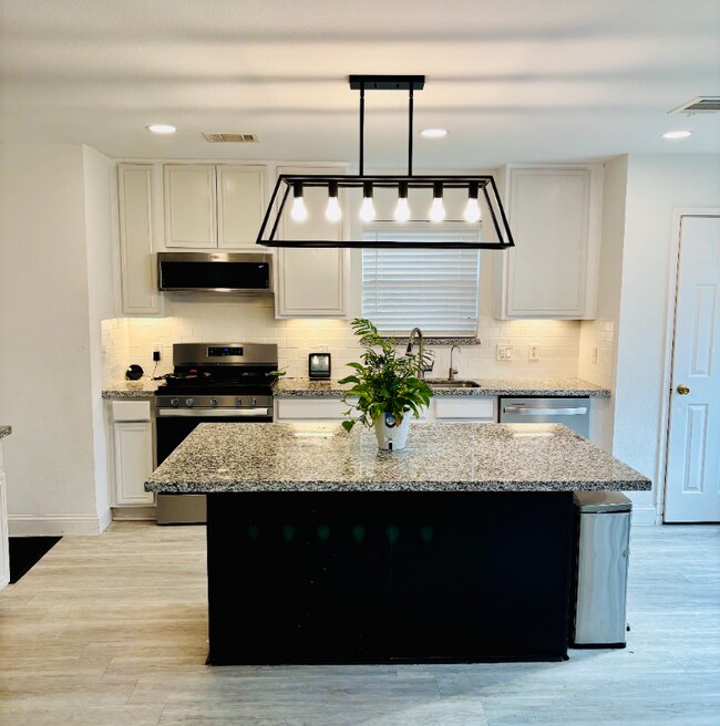 Foto del edificio - 3739 Brighton Springs Ln