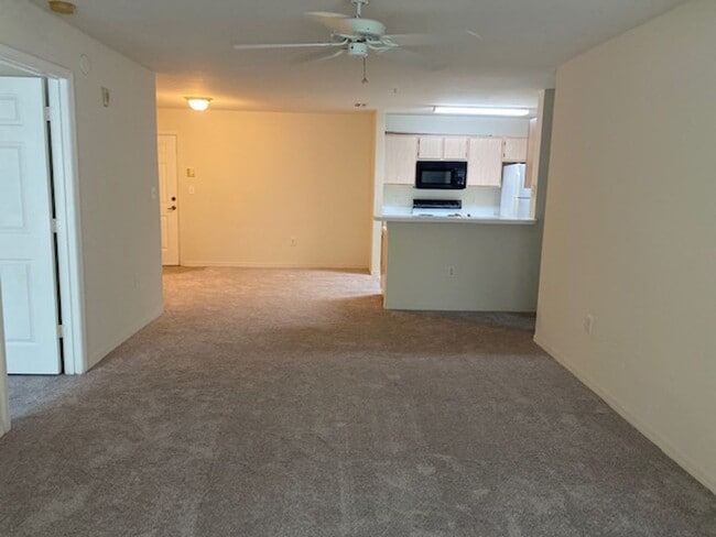 Spacious 1st Floor 2 Bed, 2 Bath Condo wit... - Spacious 1st Floor 2 Bed, 2 Bath Condo wit...