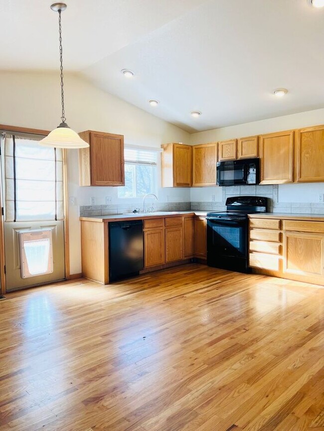Building Photo - Wonderful 4bed 3ba Ranch in NW Loveland