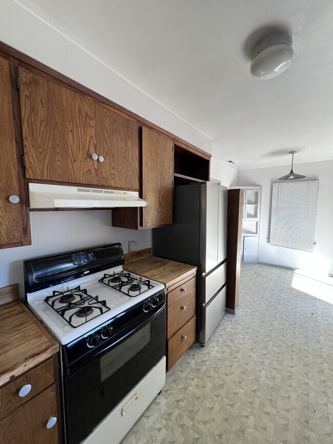 Foto del edificio - 115 Laurent St