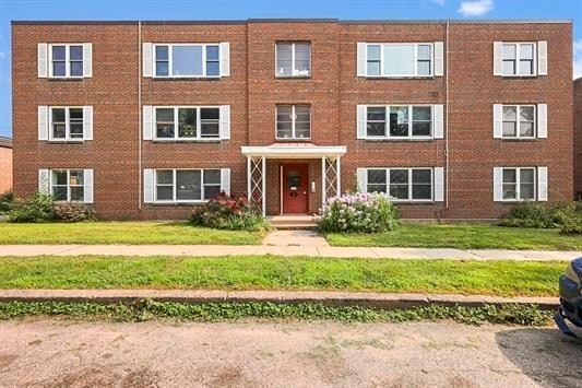 Primary Photo - 2 Sherman Terrace