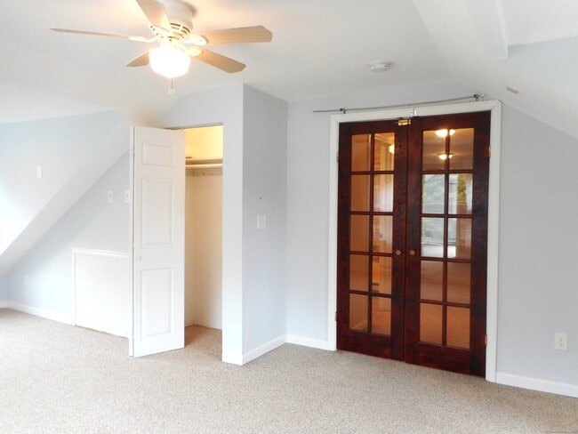 Building Photo - 22 Ingraham St