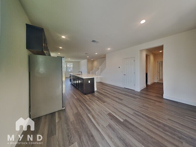 Foto del edificio - 1300 Stark Bridge Rd
