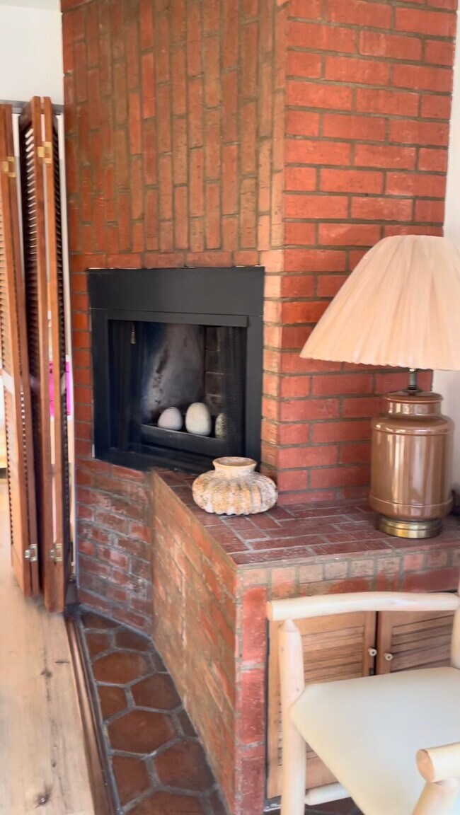 Foto del edificio - 2807 Pelham Pl