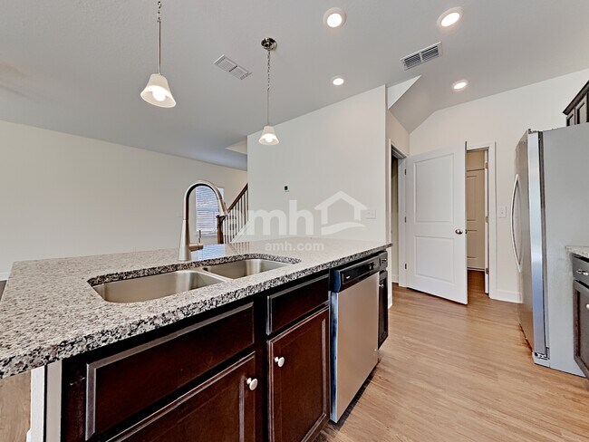 Foto del edificio - 10334 Riverwalk Court