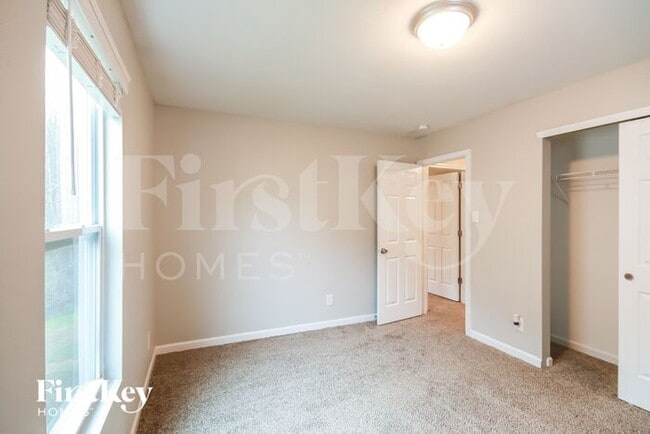 Building Photo - 3312 Aldwych Way