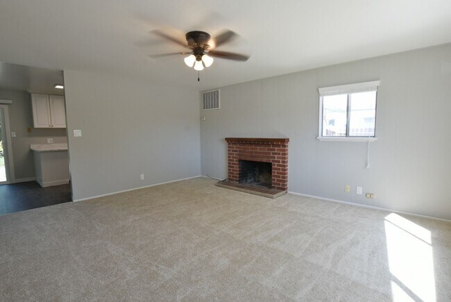 Building Photo - Spacious 4 Bedroom 2 Bath Morgan Hill Home...