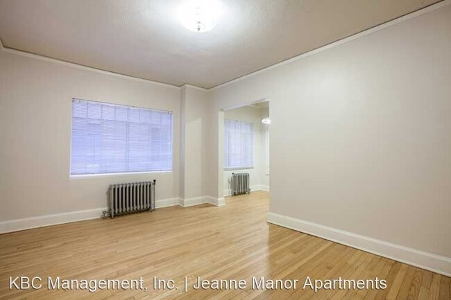 Building Photo - 1431 SW Park Ave