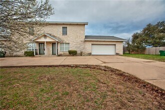 Building Photo - 15601 Hebbe Ln