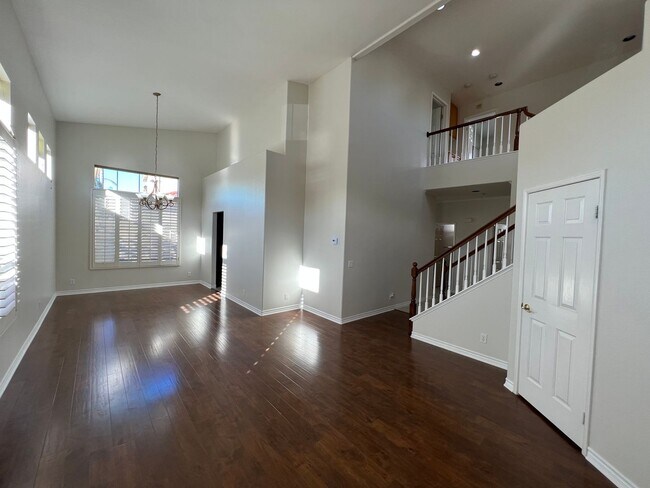 Foto del edificio - Mission Oaks Home Available