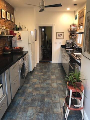 Kitchen - 1188 Morse St NE