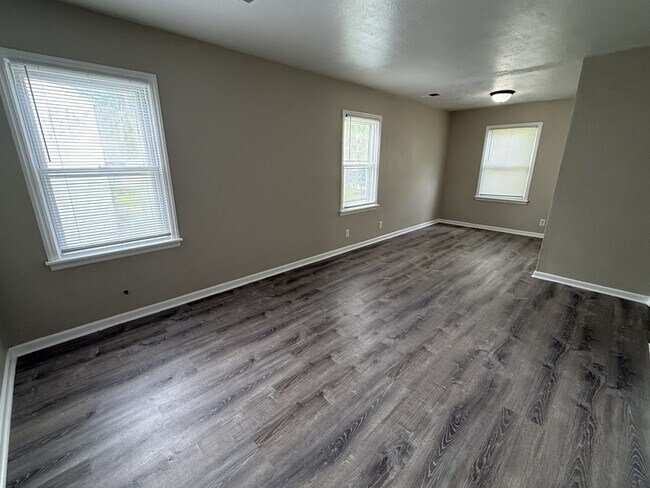 Foto del edificio - 1464 Weymouth St