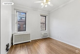 Building Photo - 220 E 87th St