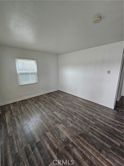 Foto del edificio - 2666 N Waterman Ave