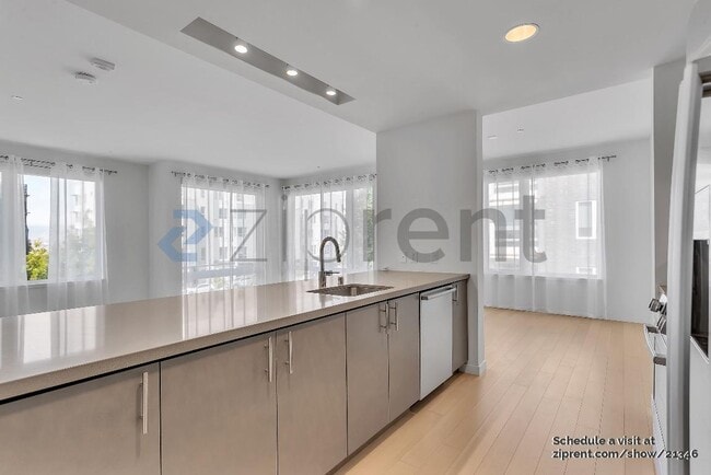 Building Photo - 52 Innes Ct