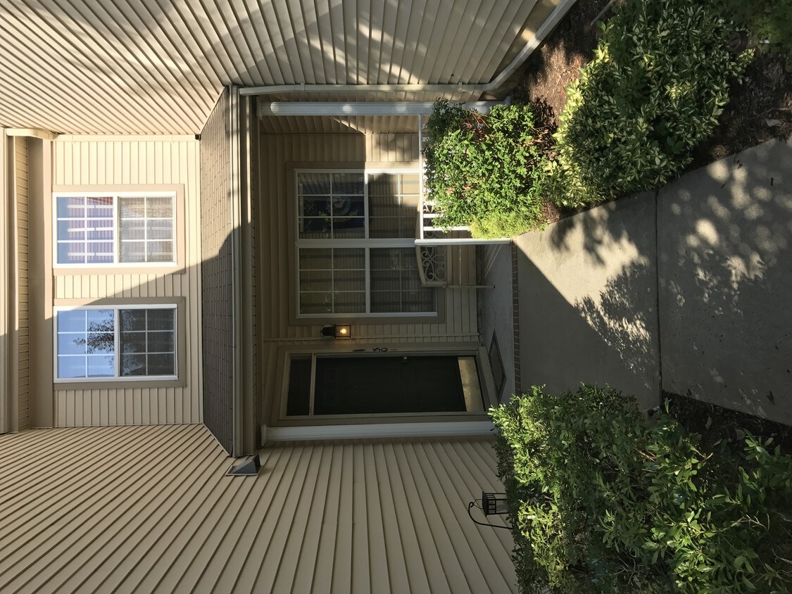 30 Persimmon Ln, Holmdel, NJ 07733 Townhome Rentals in Holmdel NJ