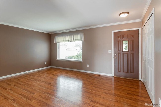 Building Photo - 5046 Franklin Park Dr