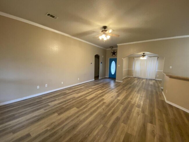 Building Photo - 2409 Gail Dr