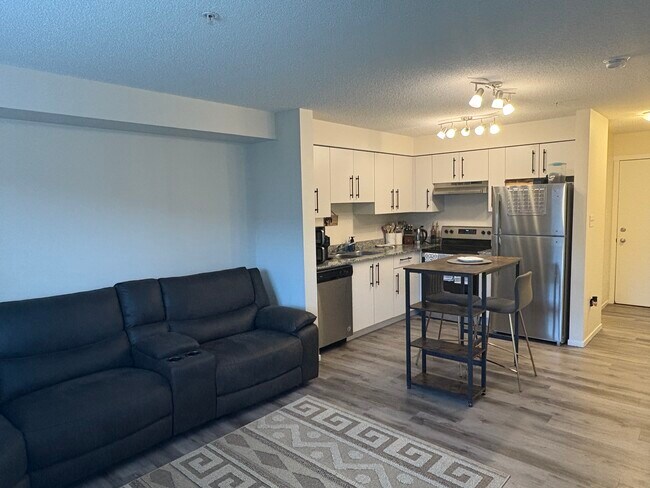 Photo du bâtiment - 635 Secord Blvd NW