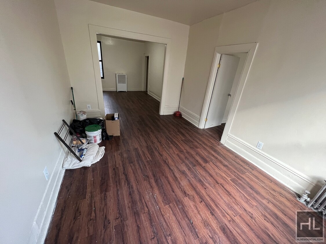 TELLER AVENUE Room for Rent in The Bronx, NY