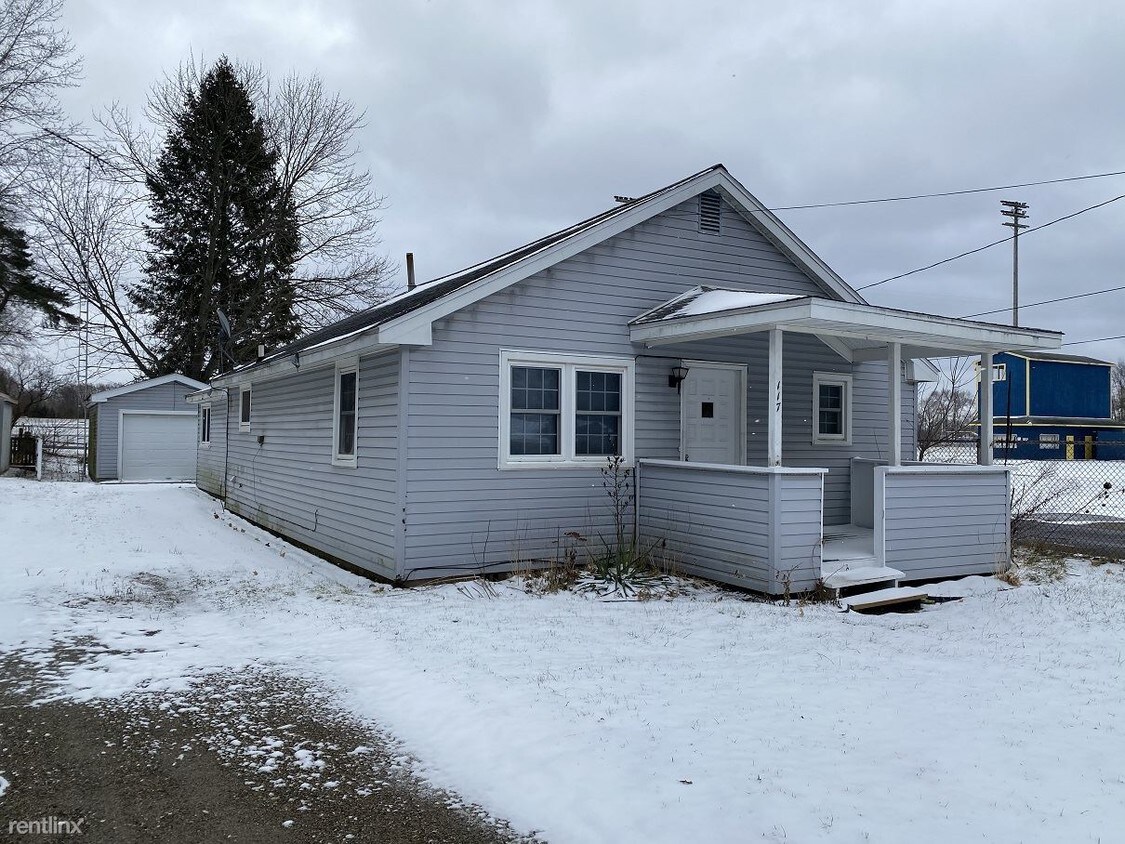 Primary Photo - 3 br, 1 bath House - 117 Broad St