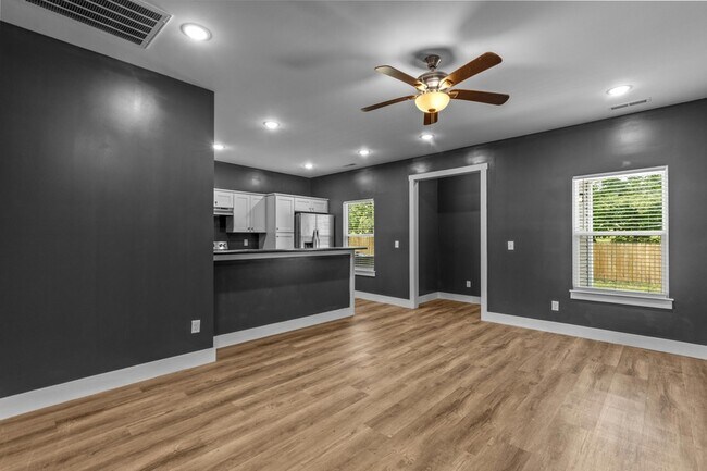 Foto del edificio - 4718 Metro Park Ln