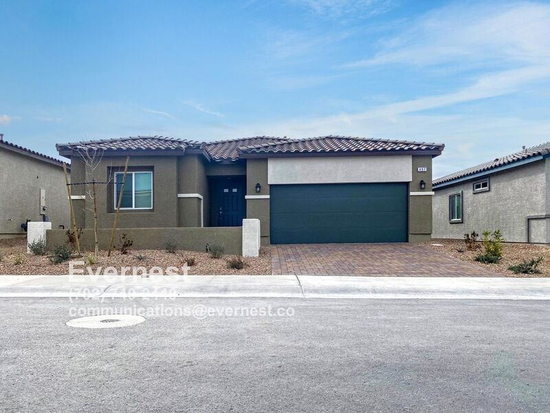 Foto principal - 497 Silver Smt Ave