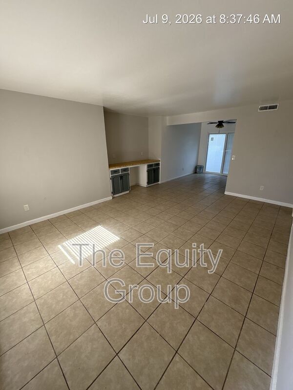 Building Photo - 1323 S Court St