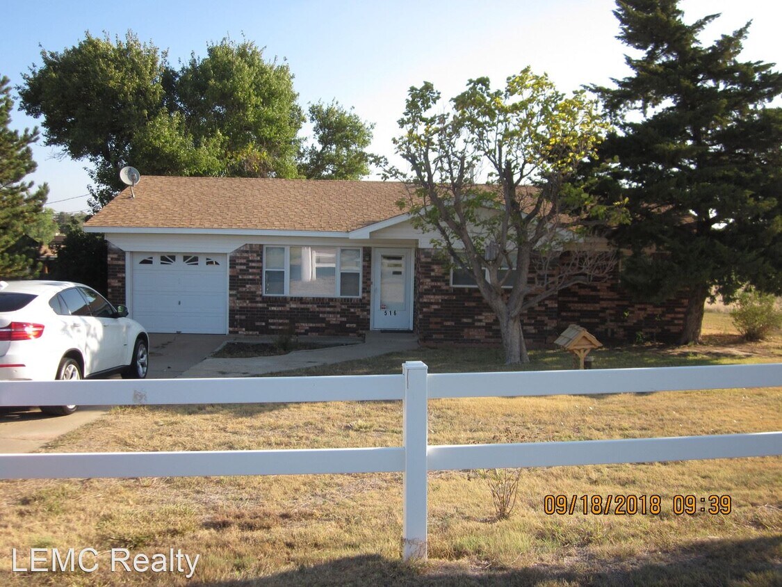 Primary Photo - 4 br, 2.5 bath House - 516 Ramada Trail