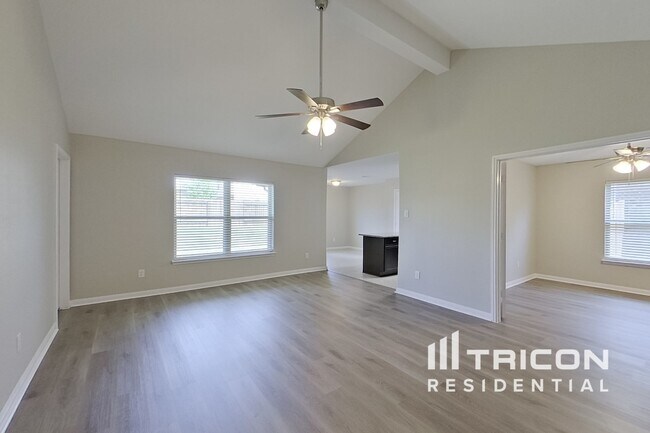 Foto del edificio - 6312 Jasper Lake Dr