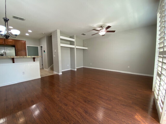 Foto del edificio - Beautiful 3 bedroom & 2.5 bath for rent in...