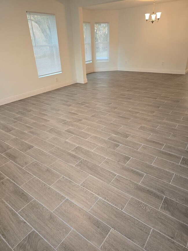 Foto del edificio - Brand-New 3/2 Townhouse in Lakeside!!!