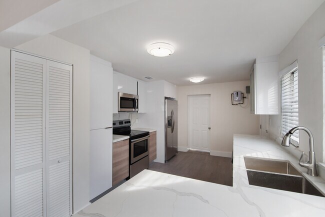 Foto del edificio - 522 NW 47th Terrace