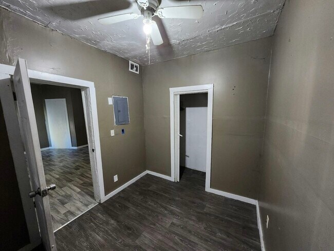 Foto del edificio - 2033 W 98th St