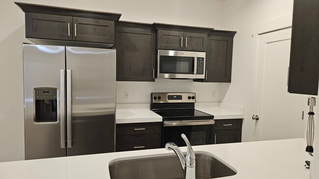 Foto del edificio - 7271 N Silver Spring Way