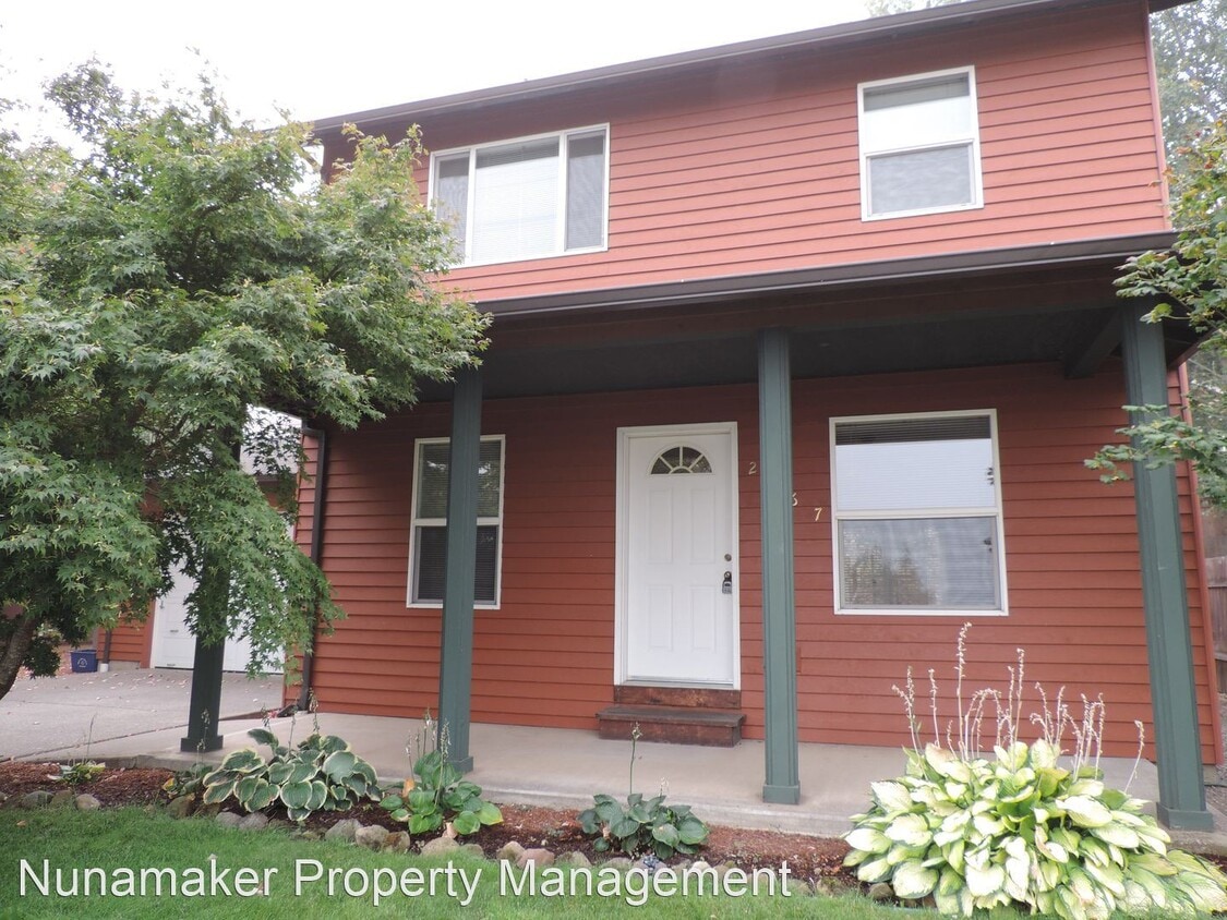 Primary Photo - 3 br, 2 bath House - 2867 Prospect Ave.