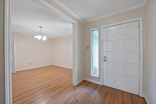 Foto del edificio - 807 Seacliff Dr