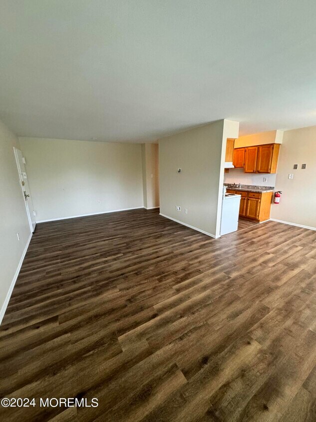 79 Stonehurst Blvd Unit H, Freehold, NJ 07728 Condo for Rent in