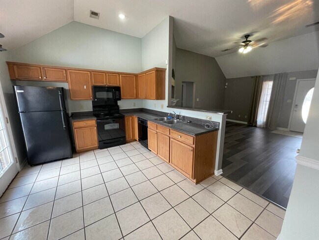Building Photo - 1428 Radley Cove