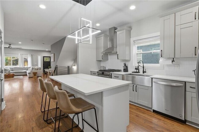 Foto del edificio - 160 Vanira Ave SE