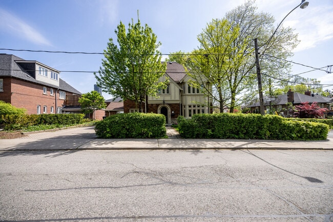 Photo du bâtiment - 18 College View Ave