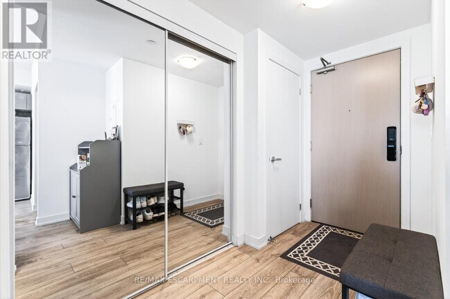 Building Photo - 3210 Dakota Cmn