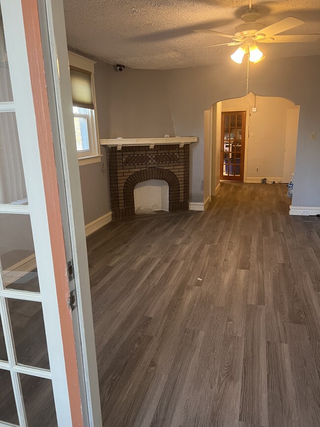 Building Photo - 1401 Englewood St