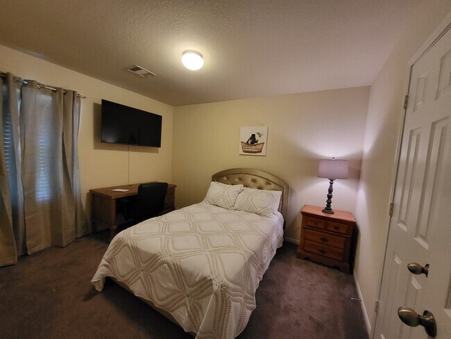 Foto del edificio - 10739 Chestnut Path Way