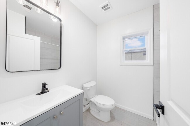 Foto del edificio - 324 Second St