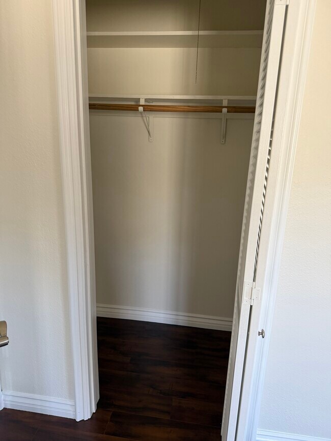 Foto del edificio - 641 Corwin Ave