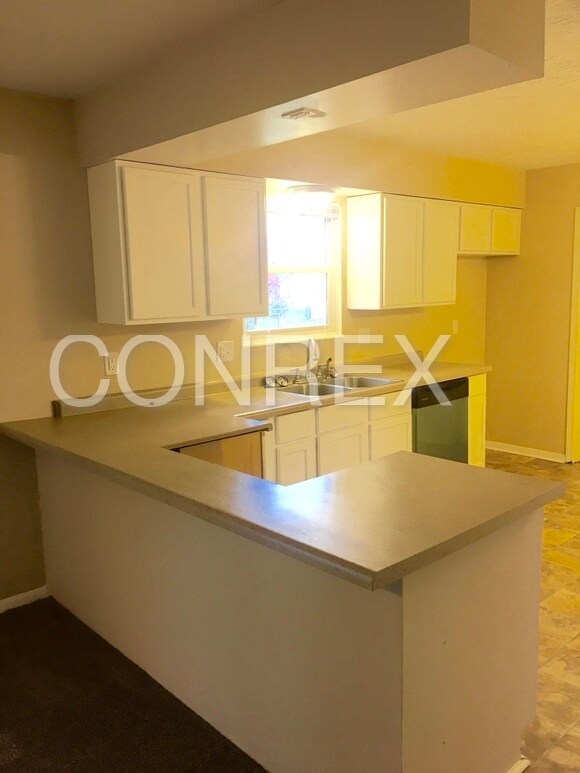 Building Photo - 4467 Aristocrat Cir